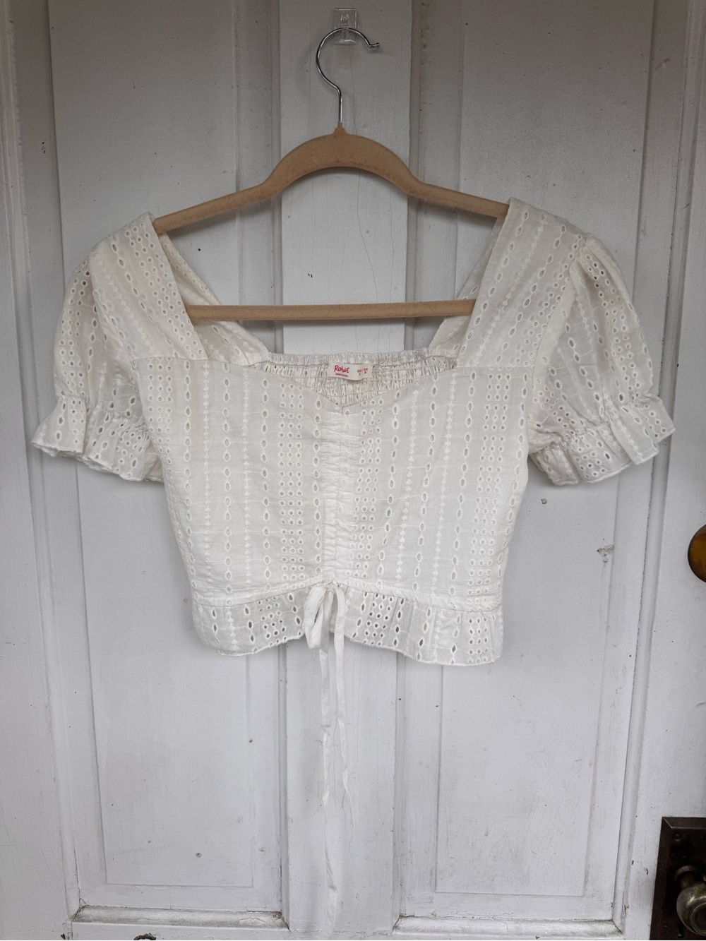ROMWE Cream Eyelet Ruched Square-Neck Crop Top S US4
